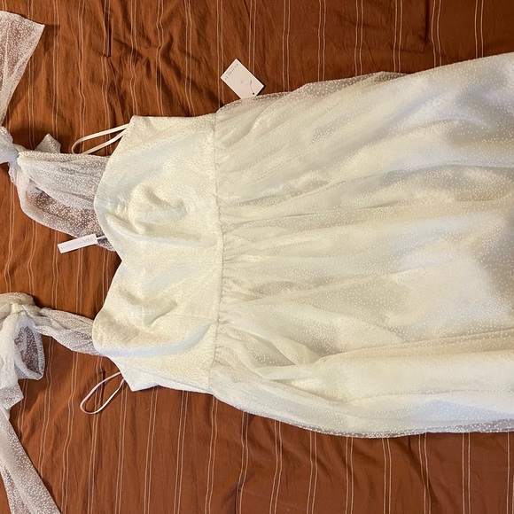 Eloquii x Bridal Tie Shoulder Dress - Picture 2 of 9